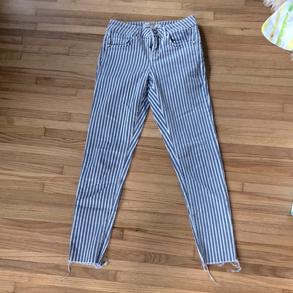 Zara Basic - $8.00! - Picture 1 of 8